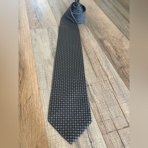Brooks Brothers Black and Gray Men's Tie 100% Silk Made In USA